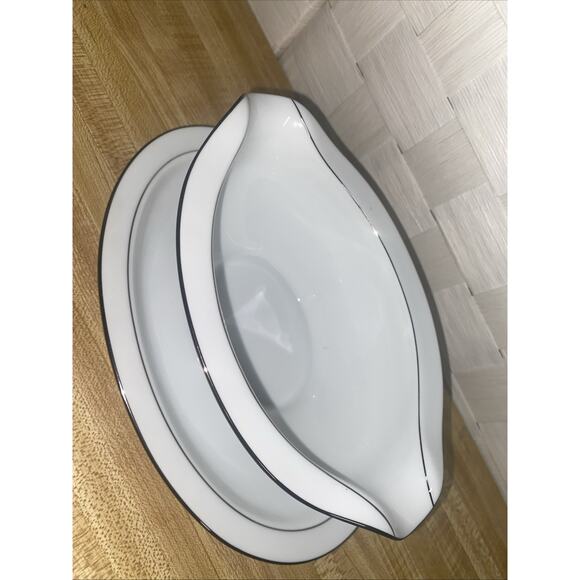 Noritake Buckingham 6438 Gravy Boat Attached Plate Retired Platinum Band - Picture 2 of 6